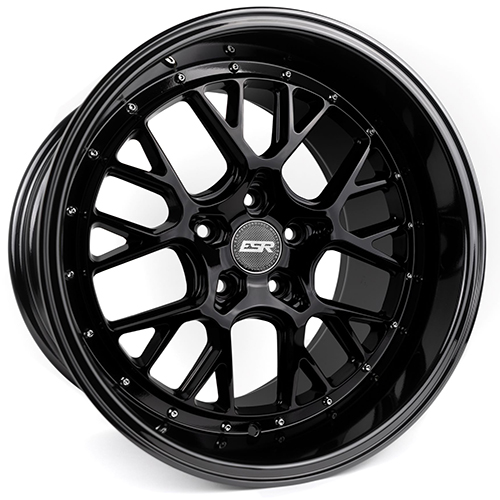 ESR CS11 Gloss Black - Part Number 89511122 CS11GBLK 5X112 ESR CS11 Gloss Black Photo