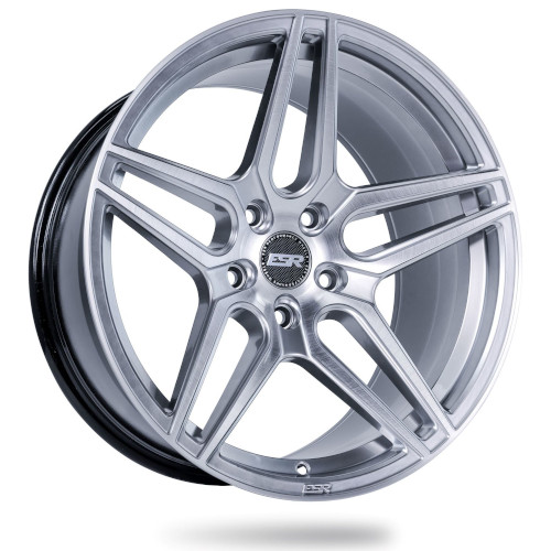 ESR RF15 Brushed Hyper Silver - Part Number 88552030 RF15HS 5X114 ESR RF15 Brushed Hyper Silver Photo