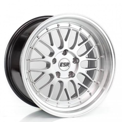 ESR SR05 Hyper Silver W/ Machined Lip - Part Number 89552035 SR05HS-ML ESR SR05 Hyper Silver W/ Machined Lip Photo